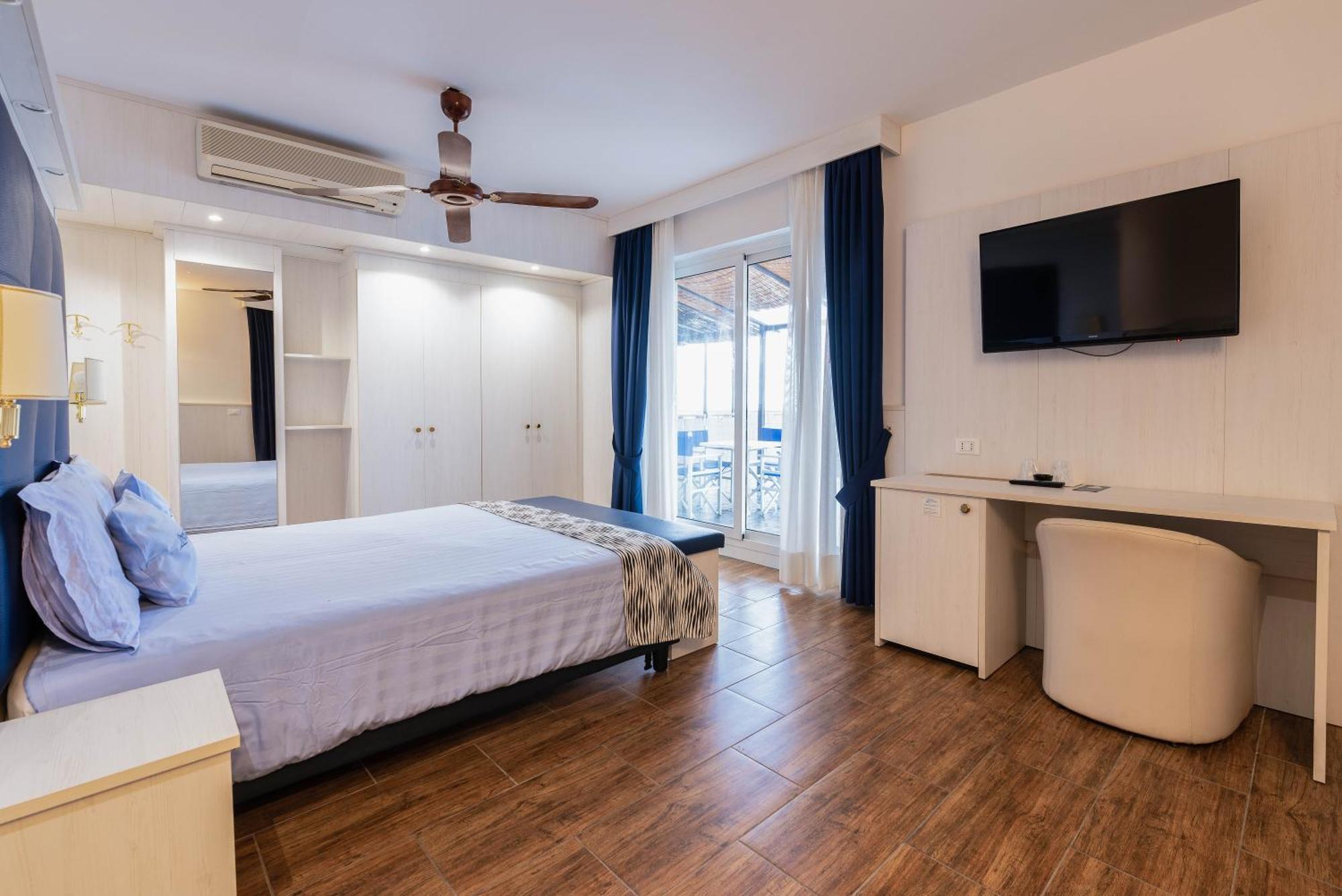 Lungomare 4*